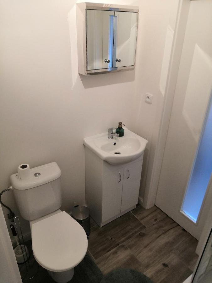 Vehlovice Apartments Mělník Esterno foto