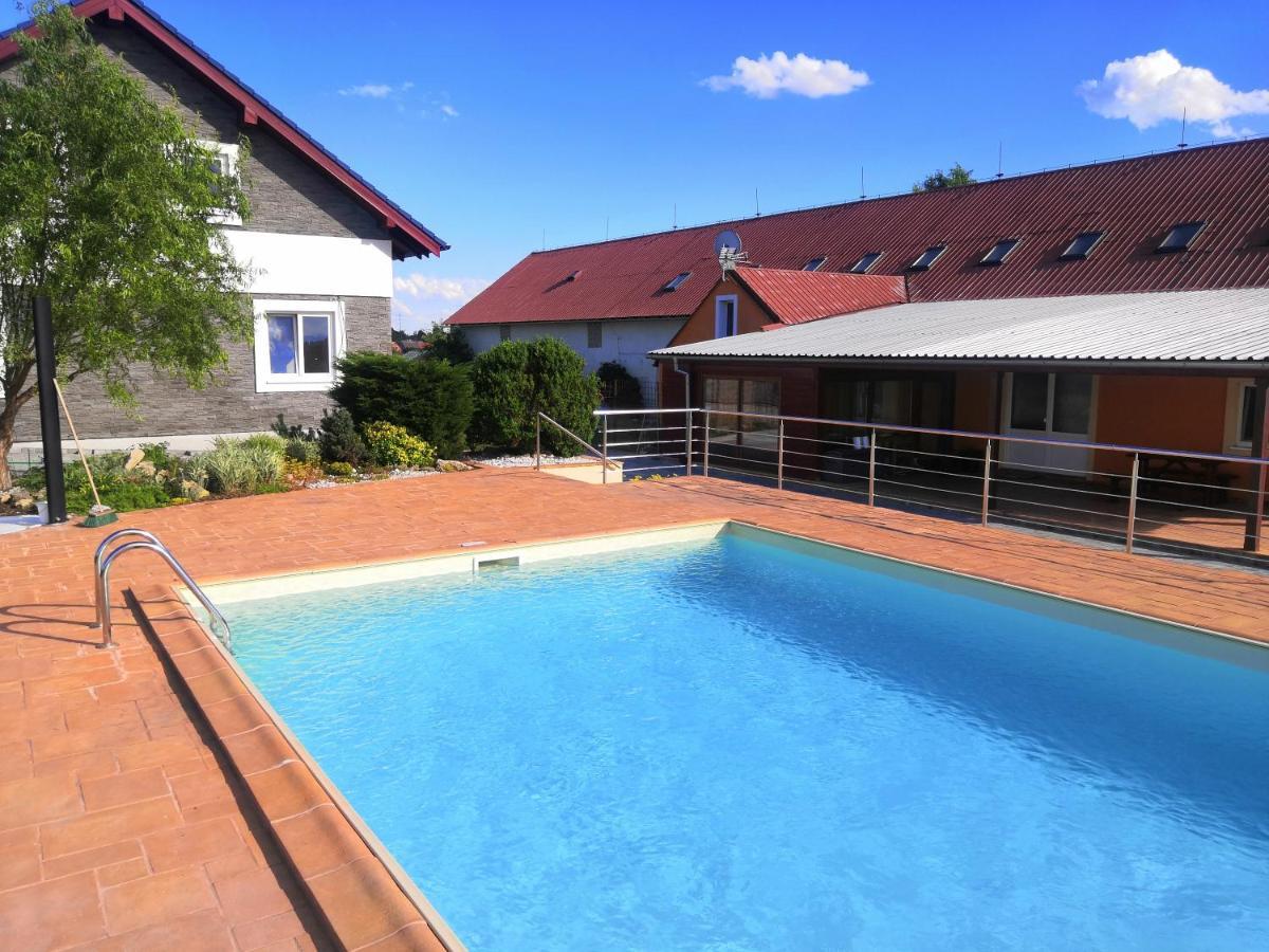 Vehlovice Apartments Mělník Esterno foto