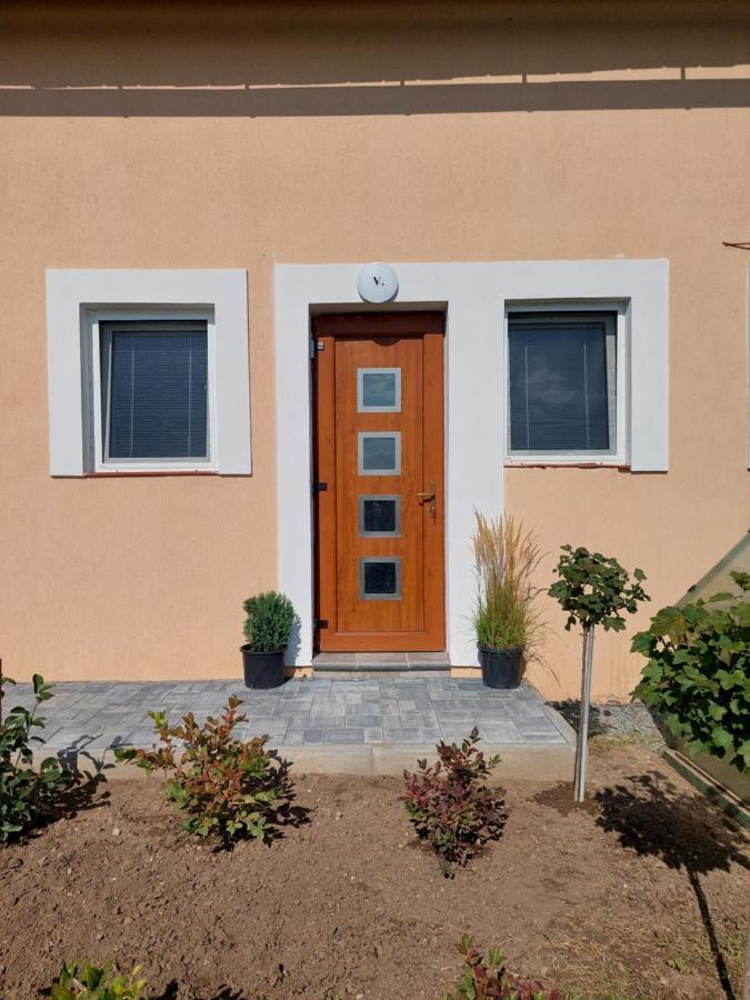 Vehlovice Apartments Mělník Esterno foto
